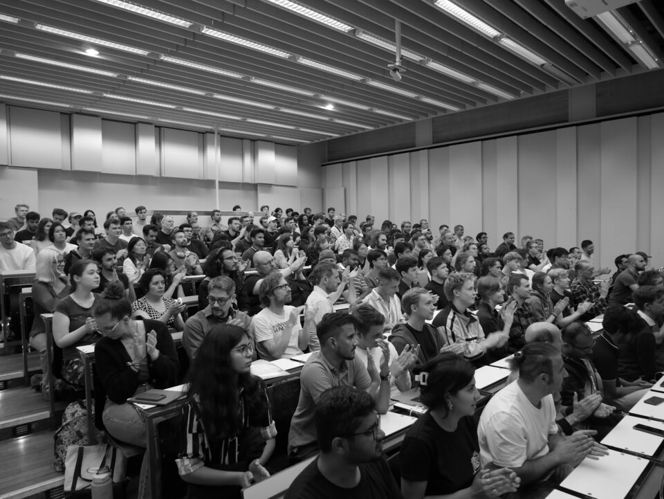 Detecting Hallucinations in Large Language Models Using Semantic Entropy by Jannik Kossen (Meta FAIR) - July 2025